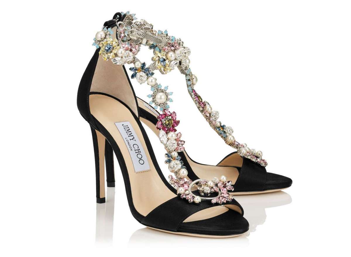 scarpe di jimmy choo Cinosural International School