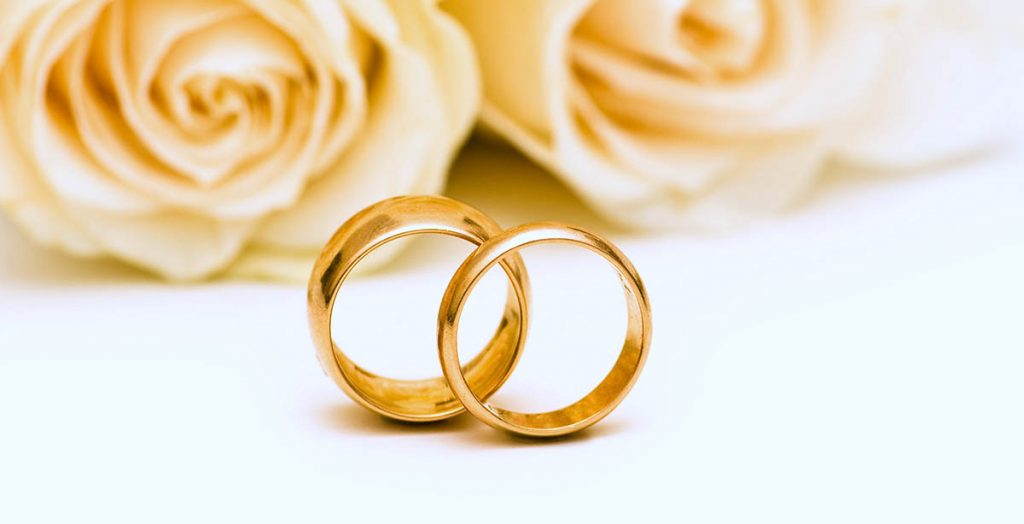Auguri Per Anniversario Di Matrimonio Per Amici.Auguri Per L Anniversario Di Matrimonio Frasi Per Tutti Pourfemme