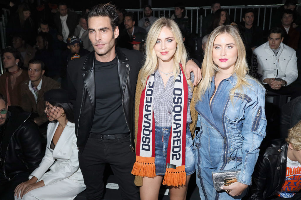 Chiara Ferragni e Valentina Ferragni alla sfilata Squared 2