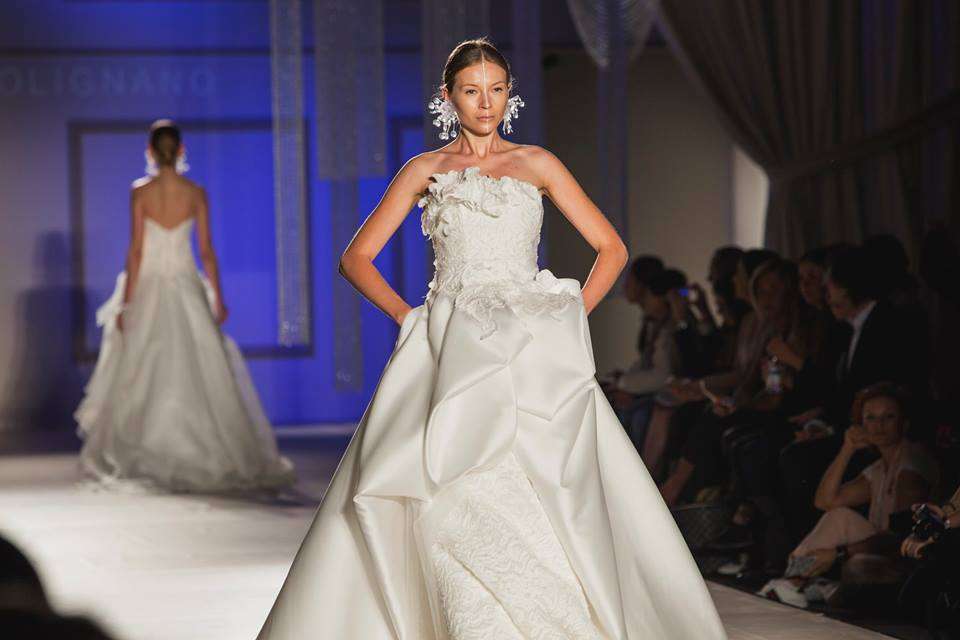 Abito da sposa Elisabetta Polignano in pizzo