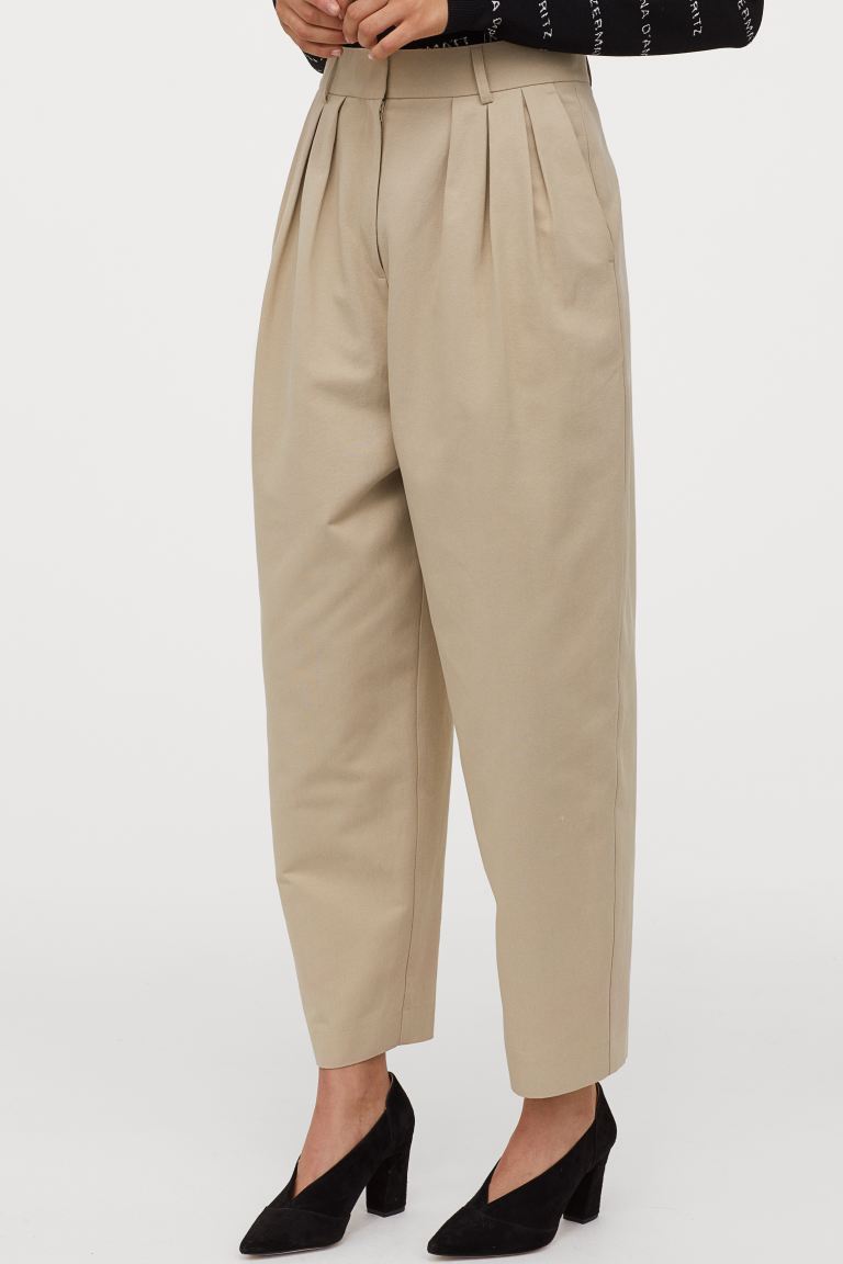 Pantaloni ampi H&M misto lyocell. Prezzo: 49,99