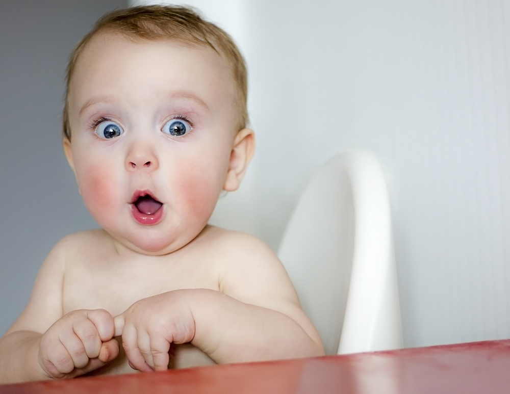 bambino sorpreso