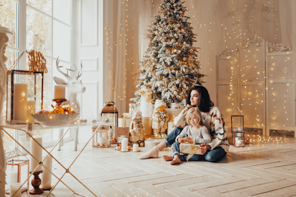 Albero Di Natale Addobbi Rosa E Oro.Colori E Addobbi Di Tendenza Per L Albero Pourfemme