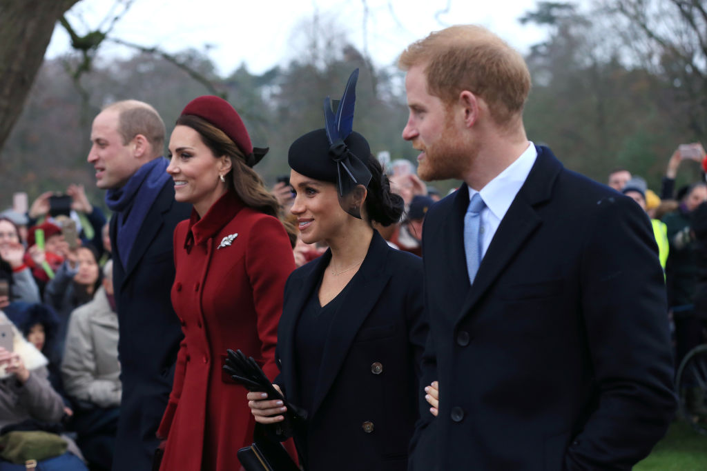 La famiglia reale mentre va a messa il giorno di Natale