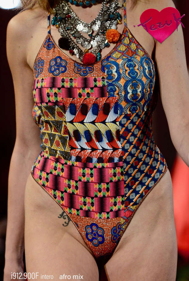Costume intero fantasia