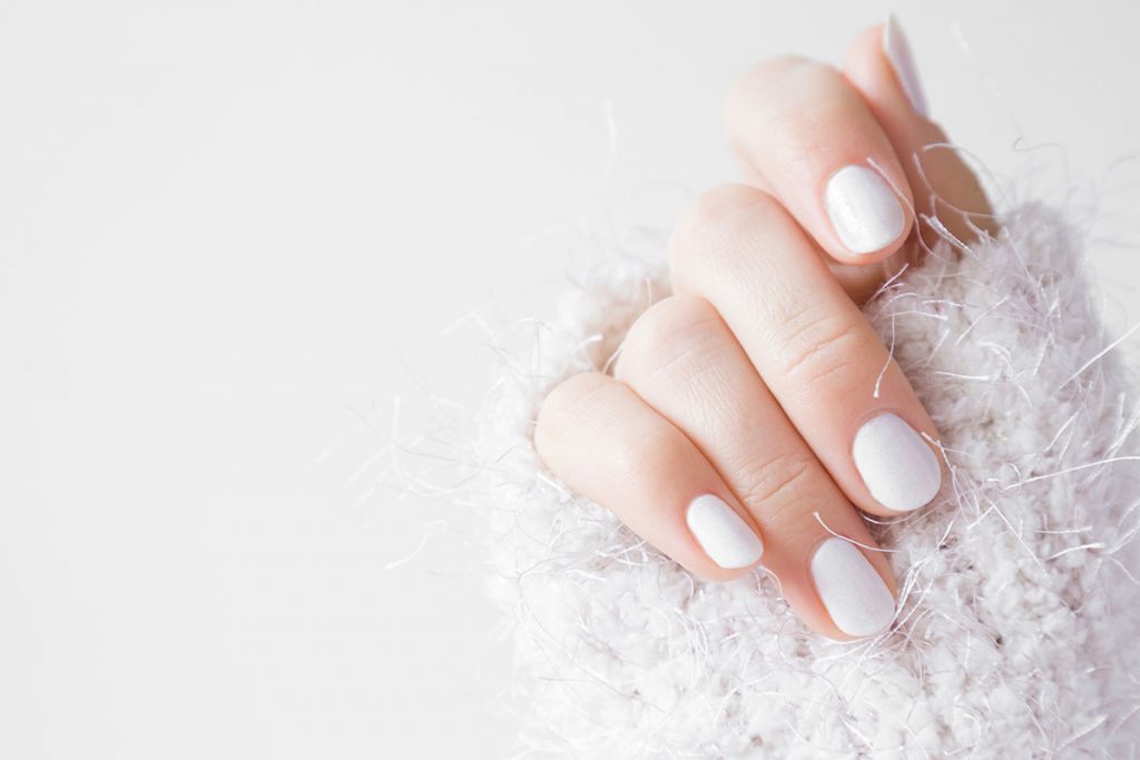 Unghie sposa bianco latte