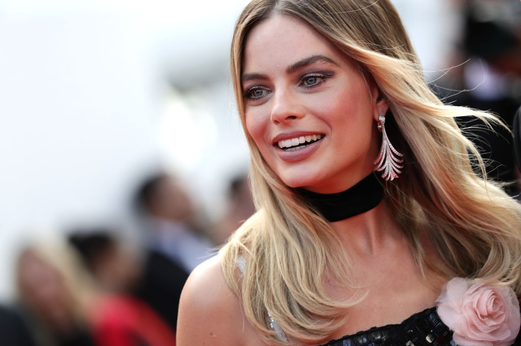 Bellissima Margot Robbie sul red carpet di Cannes