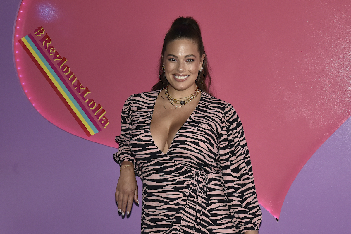 Ashley Graham e il selfie nuda per celebrare l'essere mamma
