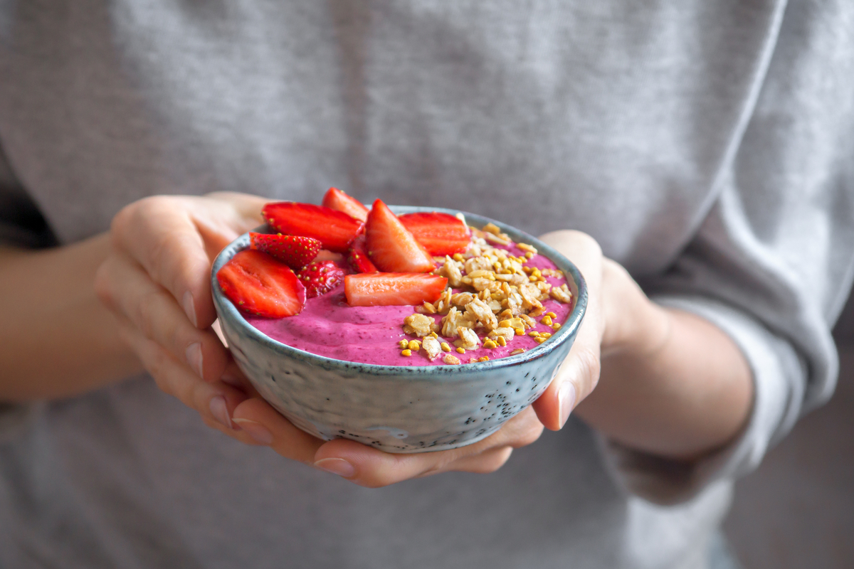 Dolce sano con frutta e yogurt