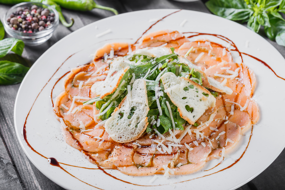Carpaccio di storione all’aceto balsamico