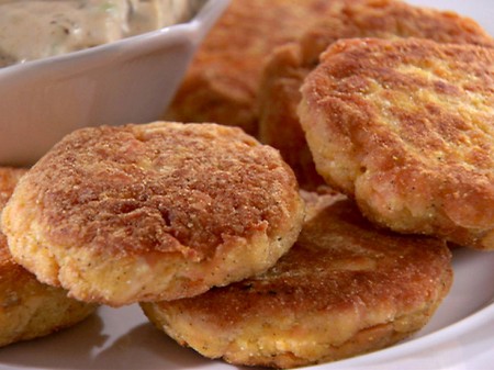 Crocchette con salmone e gamberetti