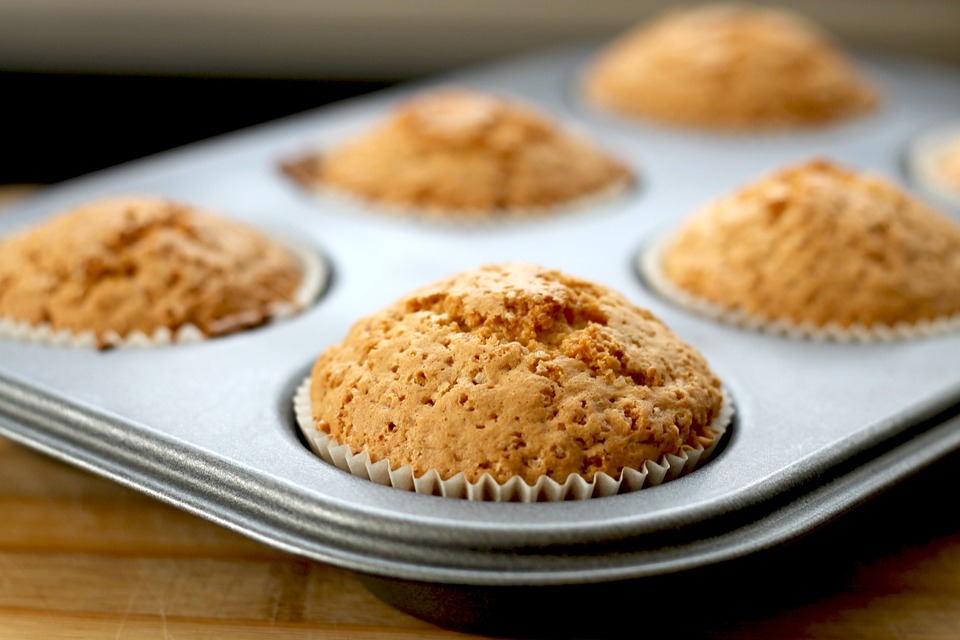 Muffin con mozzarella, olive e zenzero