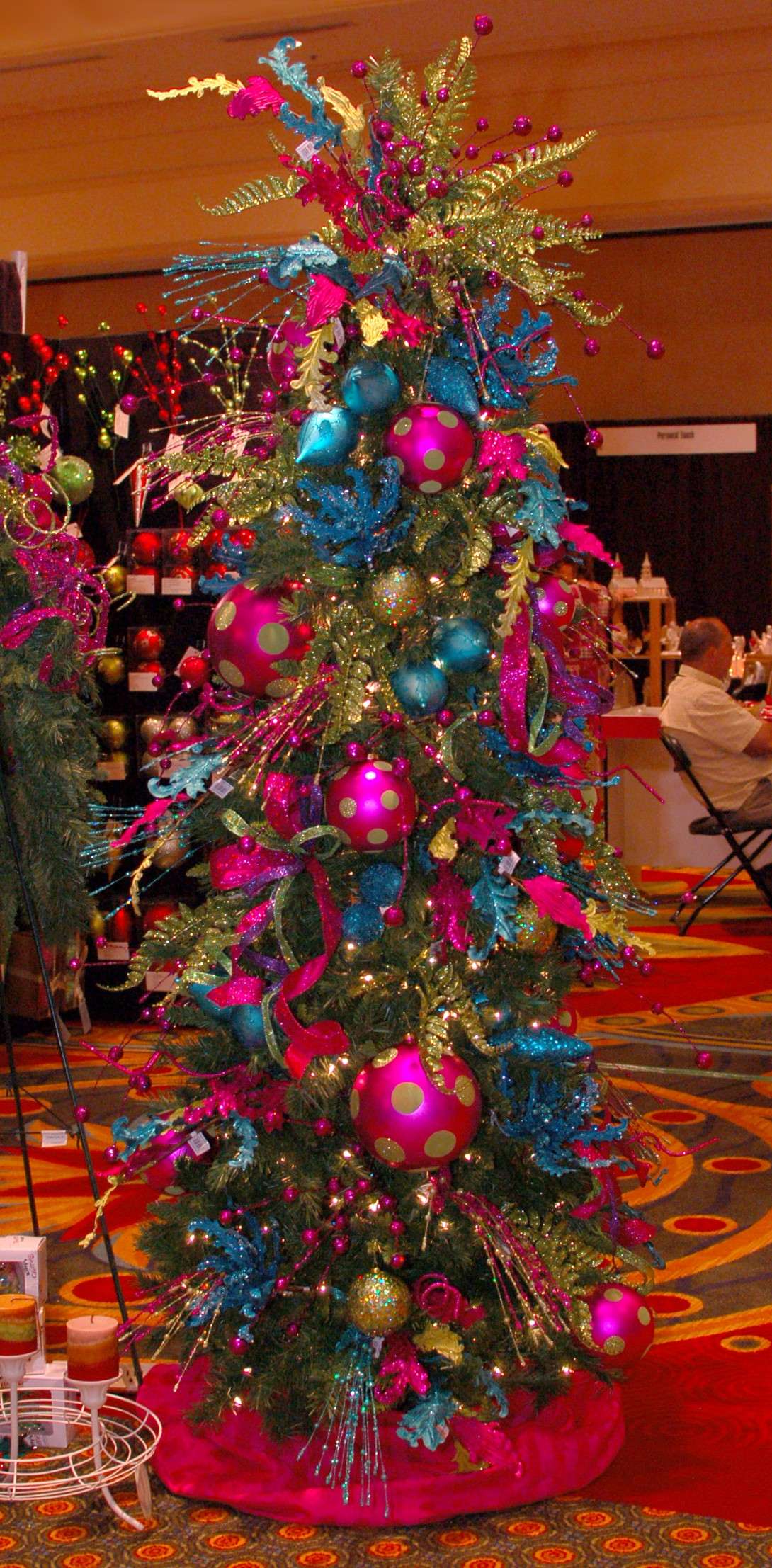 Albero di Natale azzurro e rosa