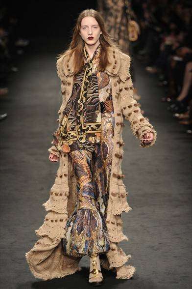 Cappotto beige tricot di Angelo Marani