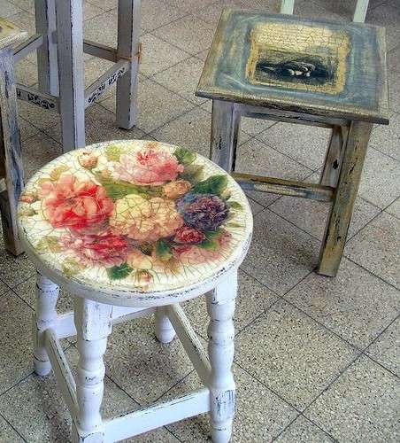 Decoupage sugli sgabelli