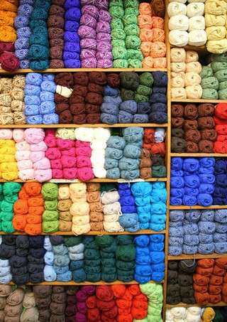 Gomitoli colorati in lana