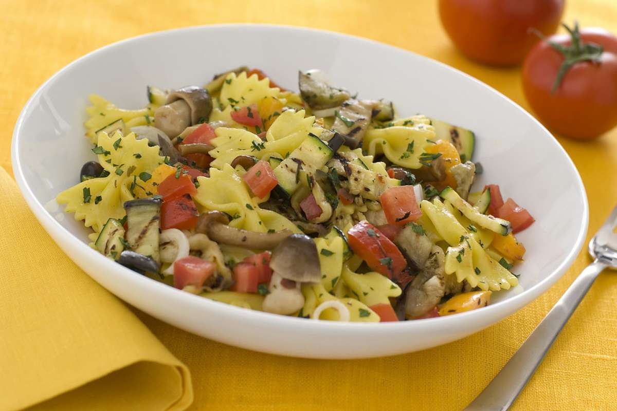 Pasta fredda con melanzane