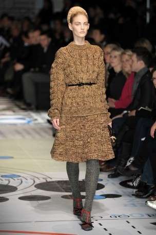 Prada presenta il modello tricot