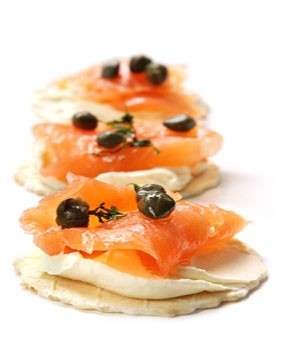 salmone e blinis