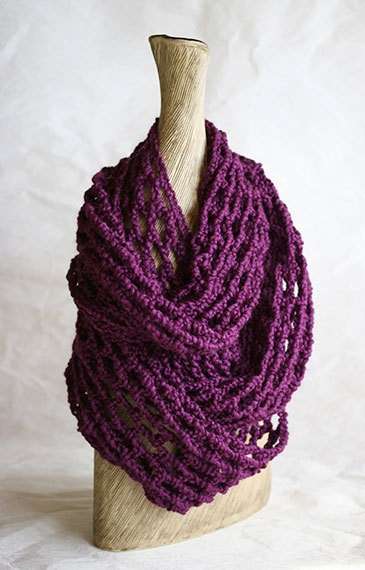Sciarpa in lana viola