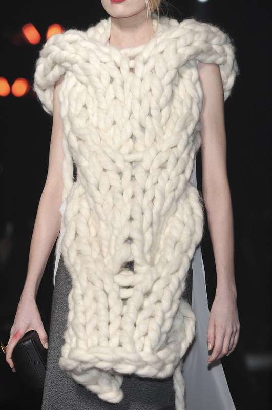 Sciarpona bianca in lana grossa