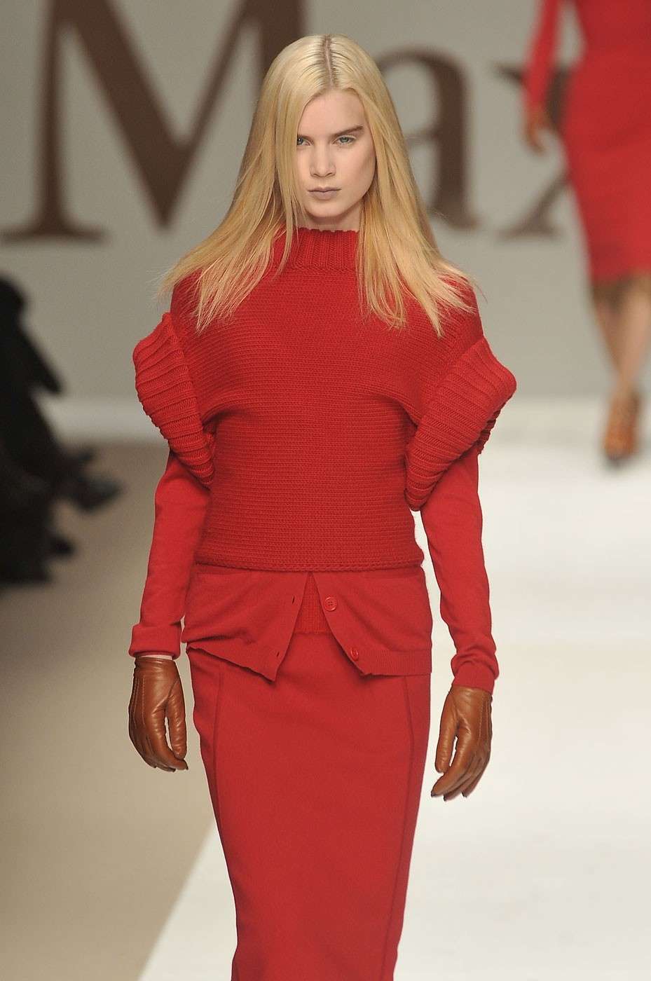 Total look tricot in rosso