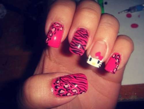 Unghie in gel con Hello Kitty