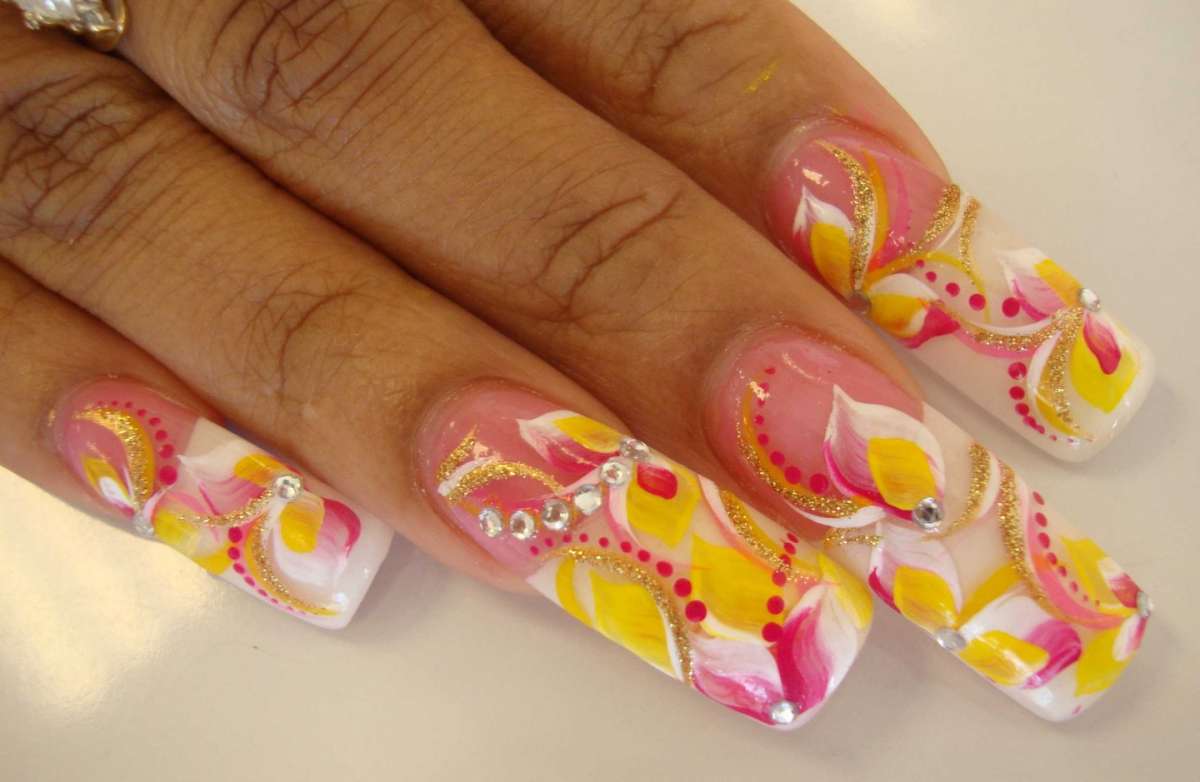 Unghie in gel con nail art