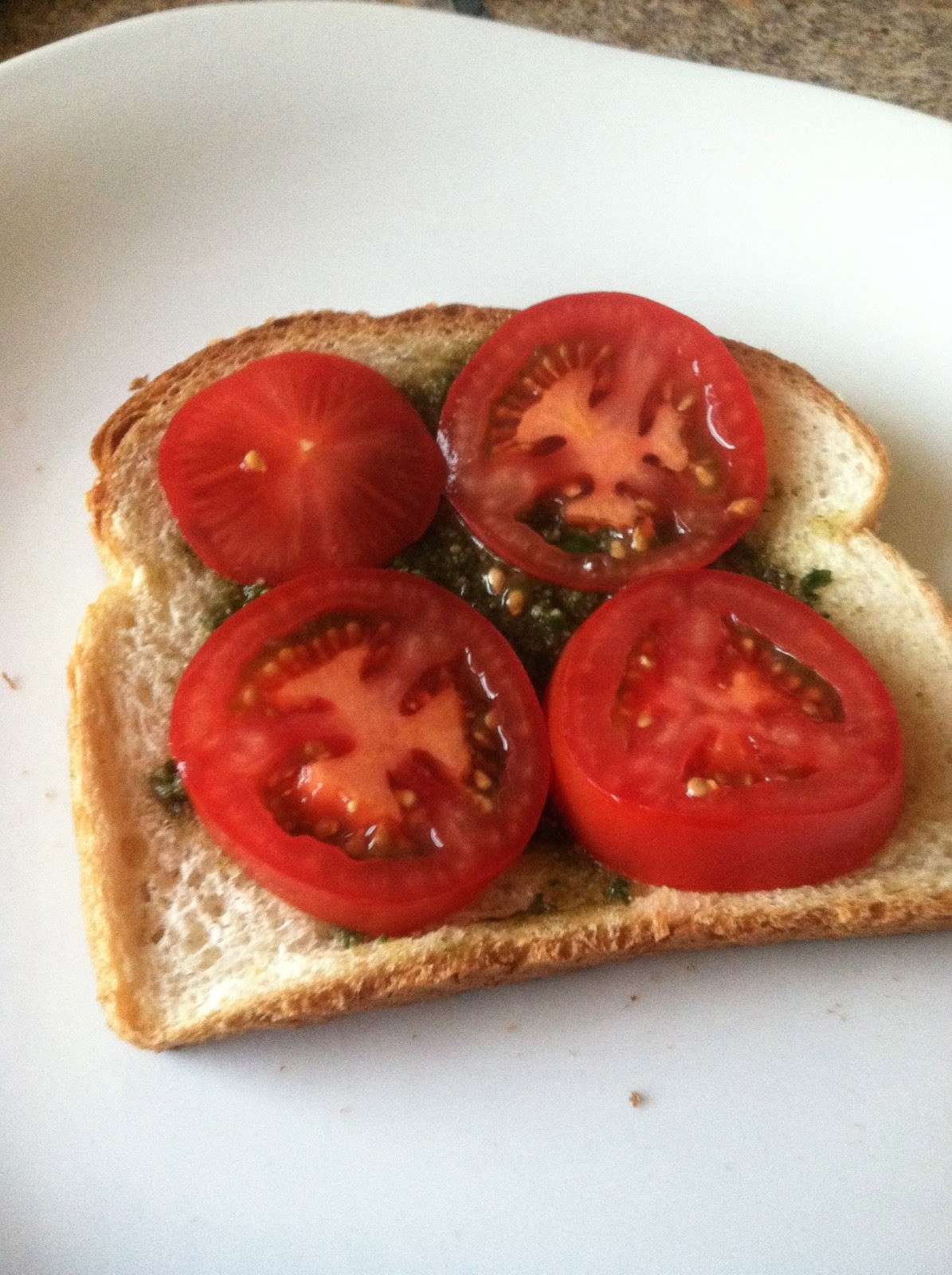 Panino con pomodori