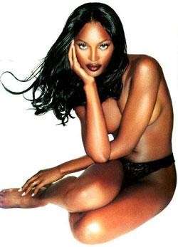 Naomi Campbell nuda