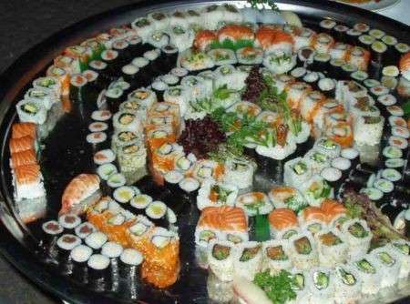 varietà di sushi