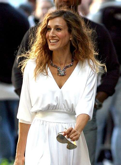 Capelli effetto naturale di Carrie Bradshaw