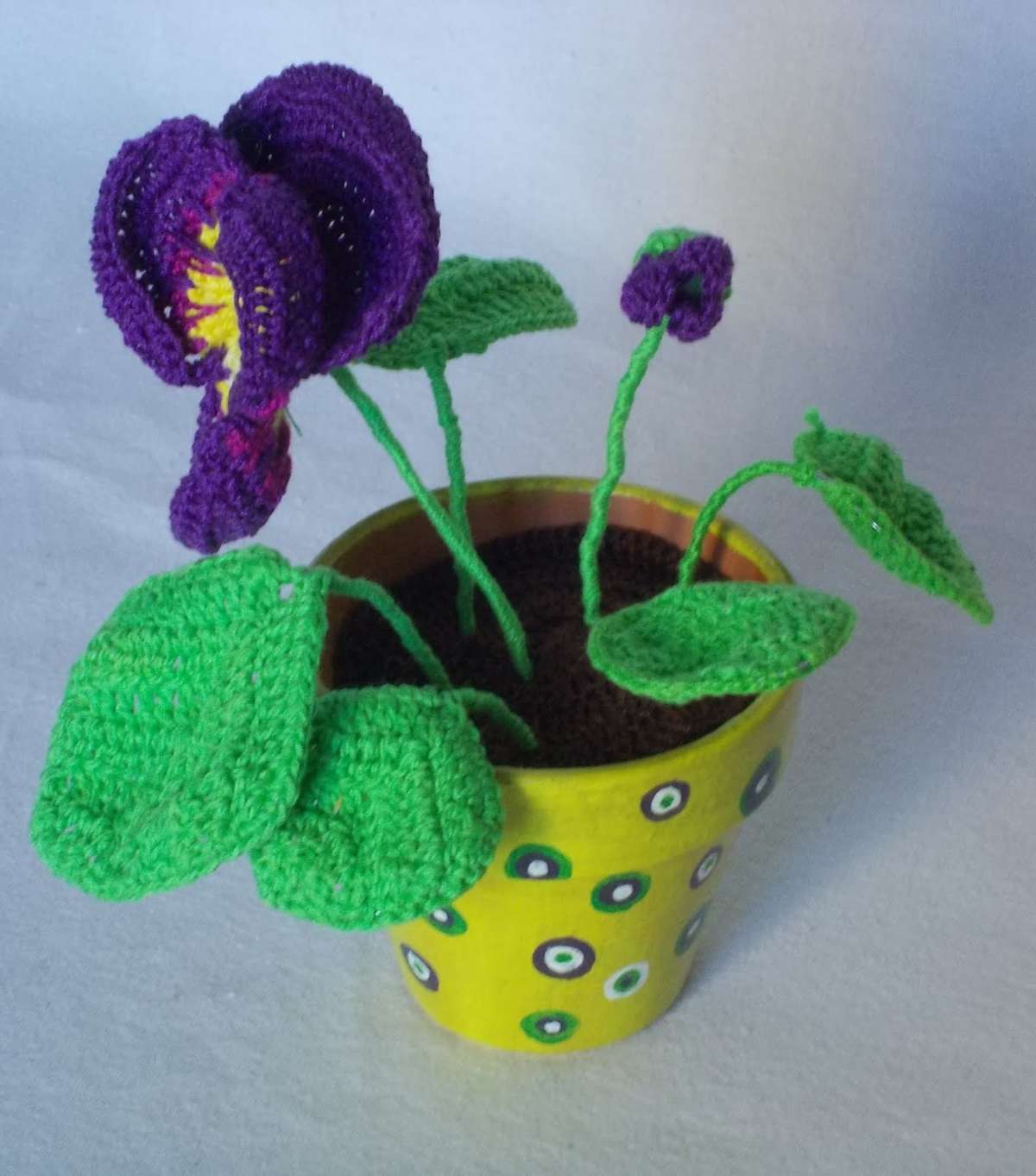 Viola crochet