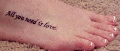 Un tatuaggio sul piede