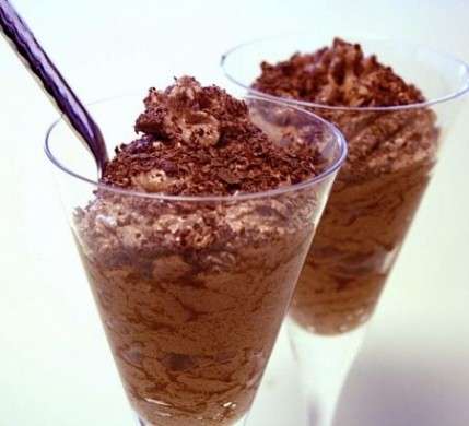 Mousse con rum e cioccolato