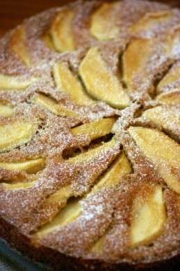 La ricetta della Torta di mele per deliziarci dopo i pa
