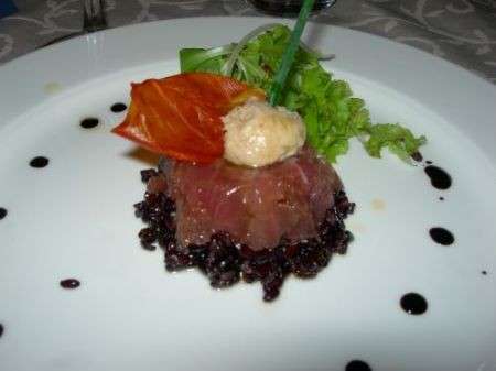 piatto tartare tonno