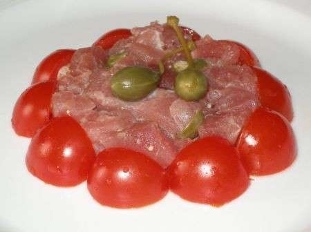 tartare di tonno e capperi