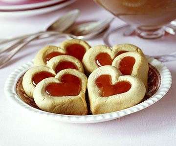 Biscotti con cuore di marmellata