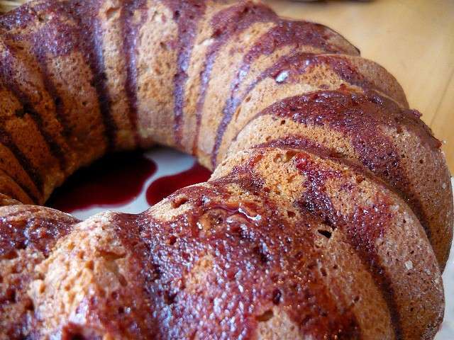 Ciambella yogurt e succo di melograno