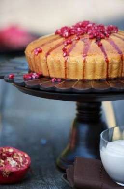 Torta alla vaniglia e melograno