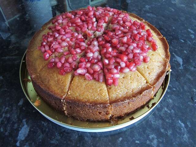 Torta alla vaniglia e melograno