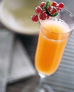 Bellini cocktail