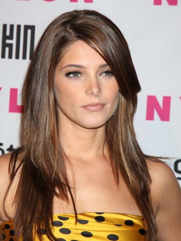 Capelli lunghi scalati  Ashlee Green