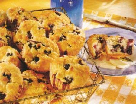 cesto di muffin ai mirtilli