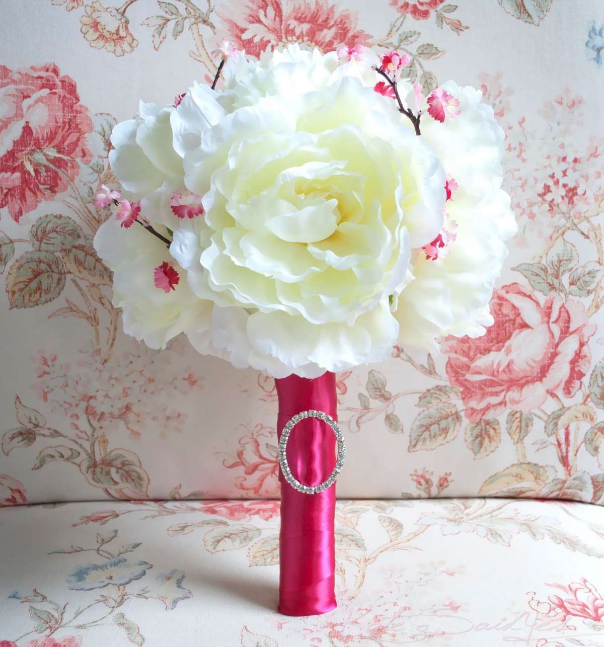 Peonie bianche in bouquet