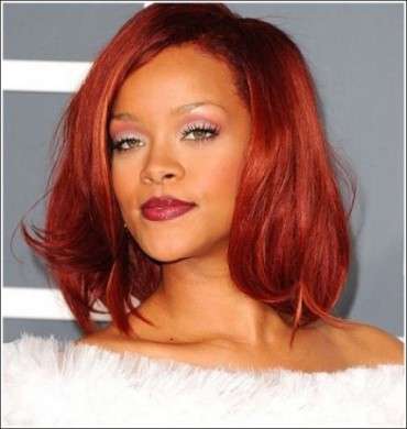 Rihanna beauty look