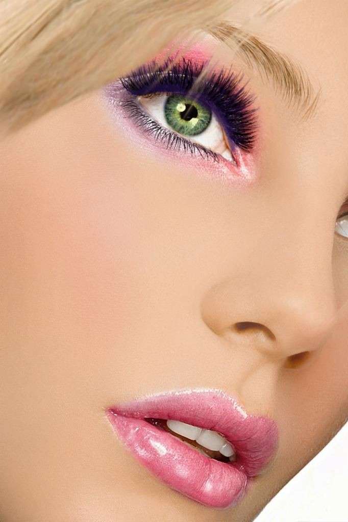 Trucco rosa e viola per occhi verdi