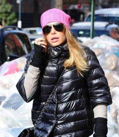 Ilary Blasi con gli occhiali aviator