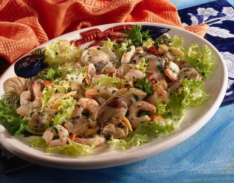 Insalata di mare e verdure